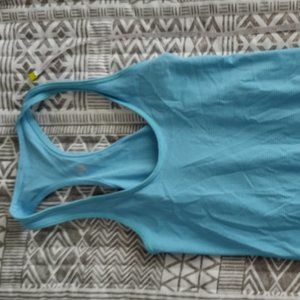 Lululemon top Blue stripes